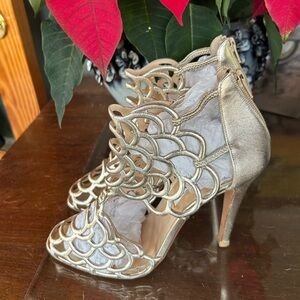 Oscar de la Renta Gold Boots EU 39.5